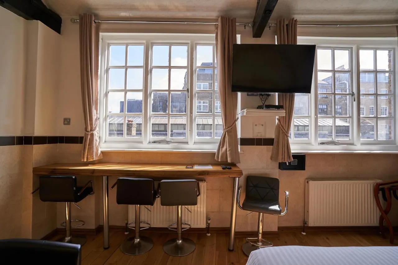 Savoy Apartments Londra