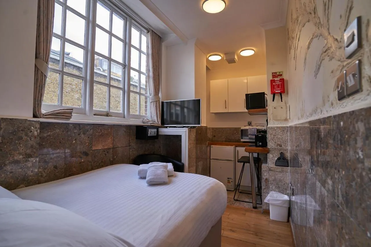 Savoy Apartments Londra Birleşik Krallık