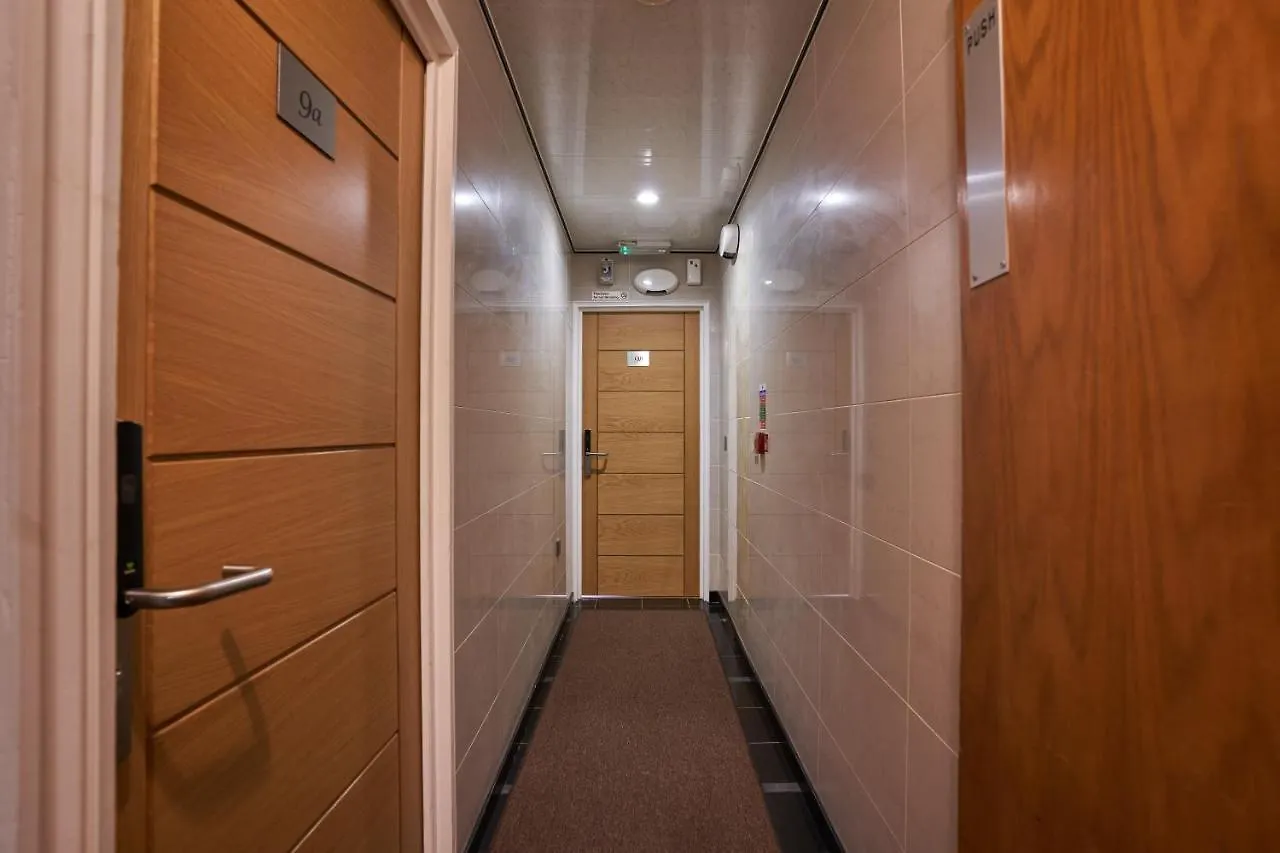 Savoy Apartments Londra